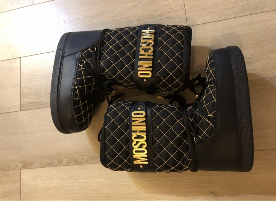 Дамски ботуши Moschino