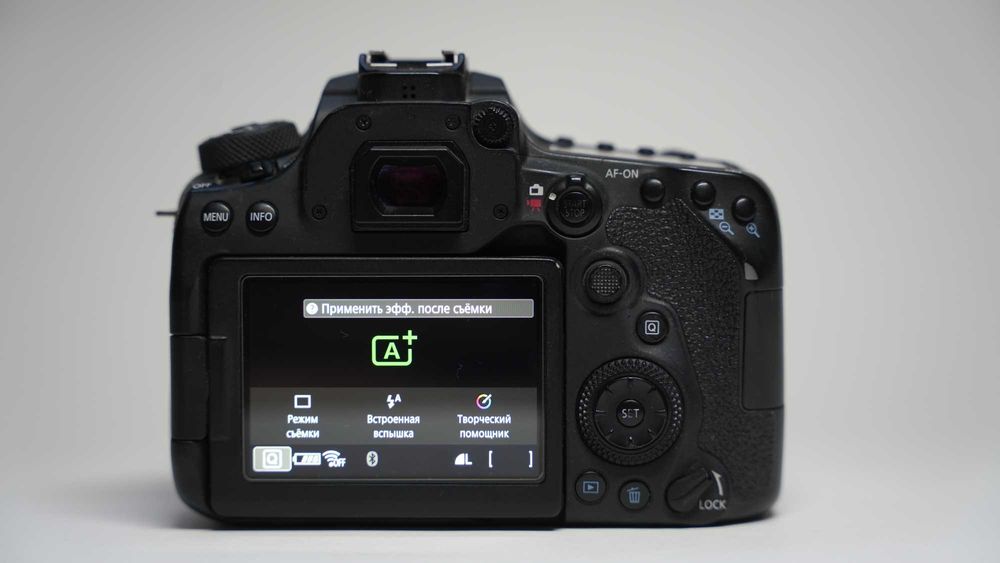 Фотоаппарат Canon EOS 90D