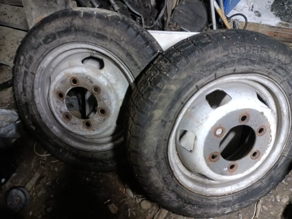 Продам диски с резиной на Газель