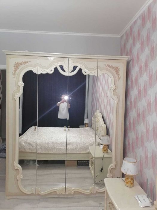 Продажа спальной гарнитуры