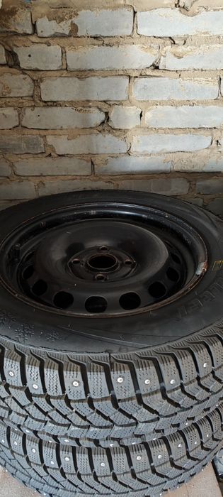 Зимняя шипованная резина