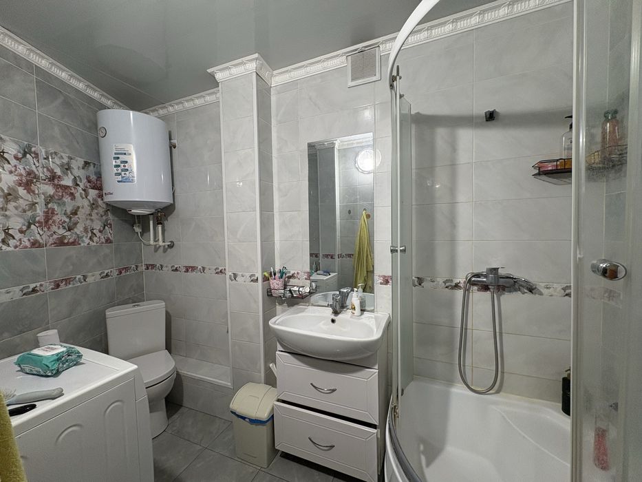 Продам 4 комнатную квартиру