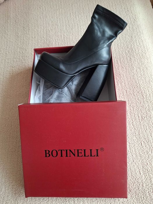 Botinelli Дамски боти до глезена с дебел ток и платформа