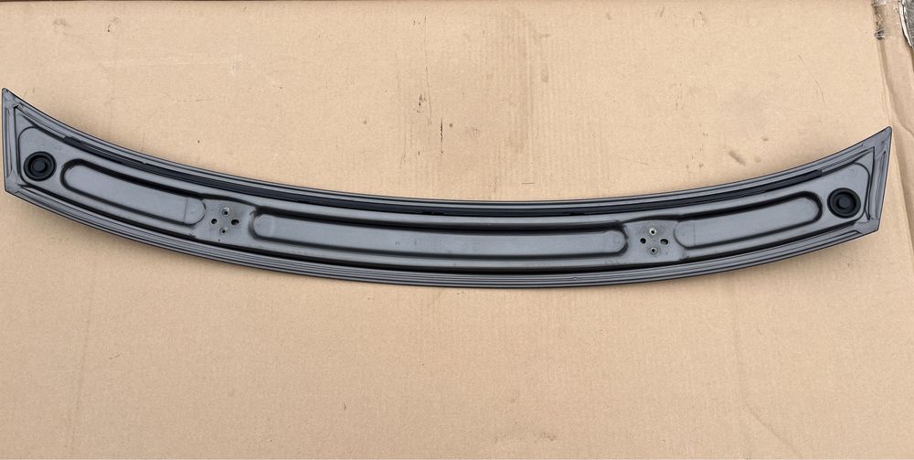 Eleron haion / luneta Audi A7