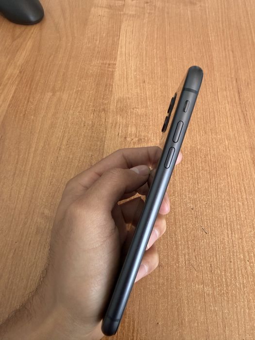 Iphone 11. 128г
