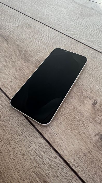 Продам Айфон 14.