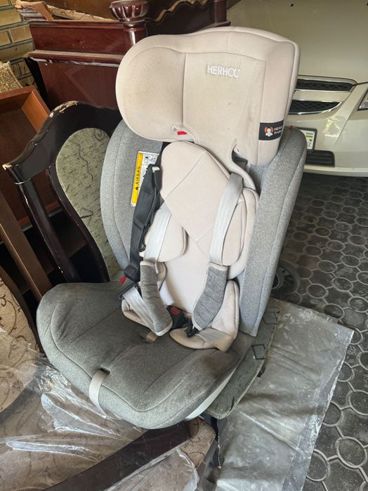 Автокресло продается