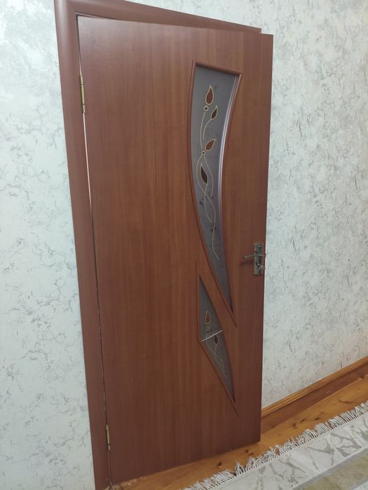 Есік сатылады. Бөлмеаралық есіктер