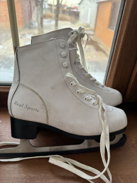 Коньки RealSport