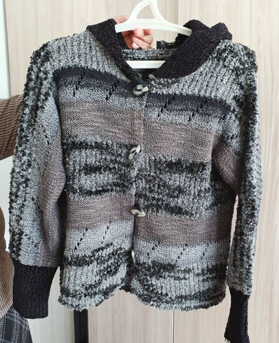 жилетка с качулка