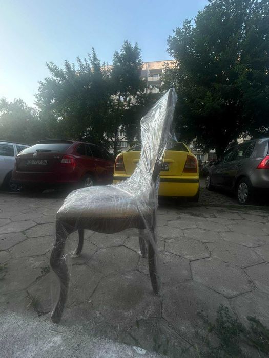 Столове от масив старомодни