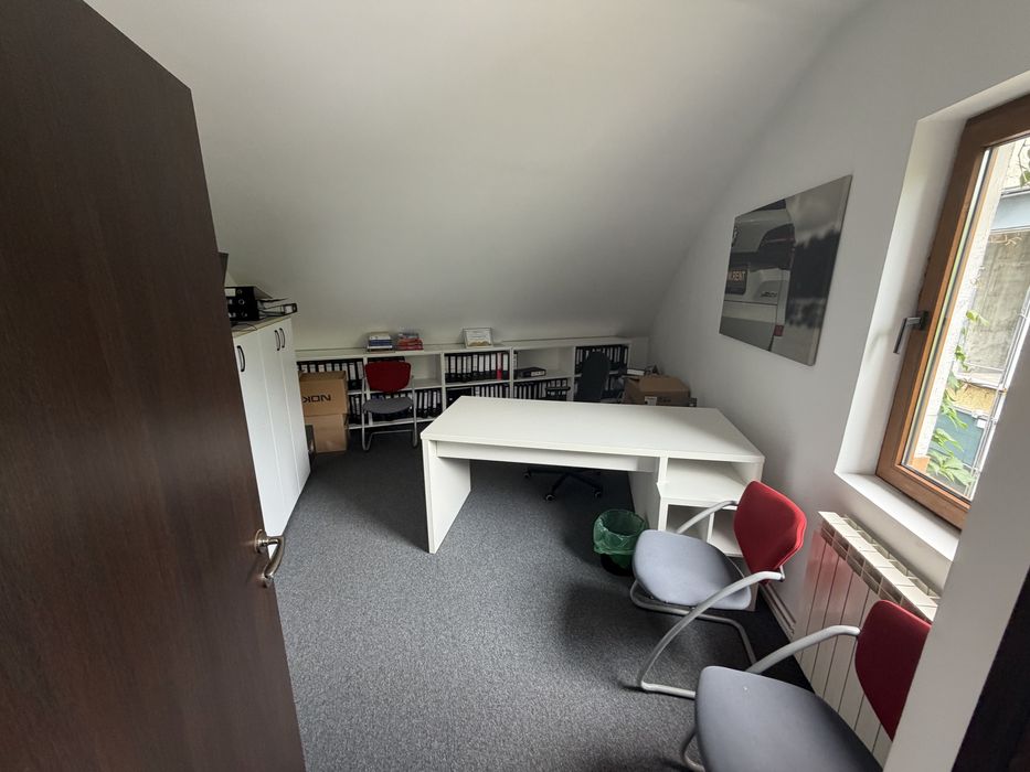 Spatiu Comercial/Parc Auto in Cartierul Francez
