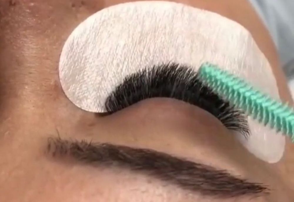 Выезд на дом! Наращивание ресниц