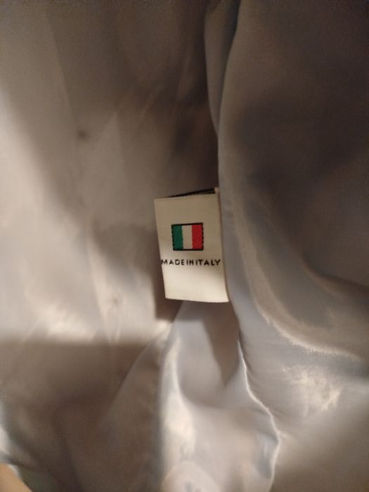 Graca dama din piele