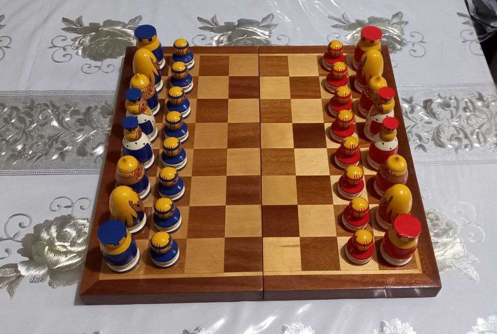 Шахматы "Сказочное царство" редкость винтаж