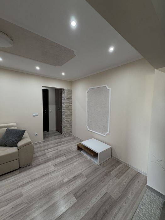 Apartament 3 camere, Curtea de Arges.