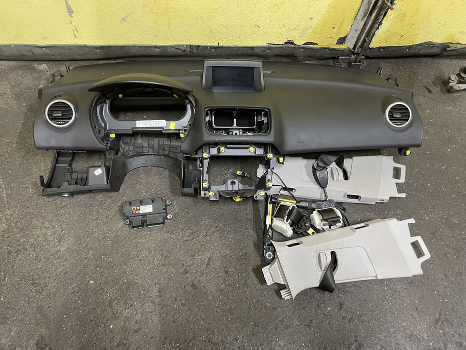 Plansa bord Centuri Modul Airbag Opel Meriva B an 2011/2017 Pret 2000