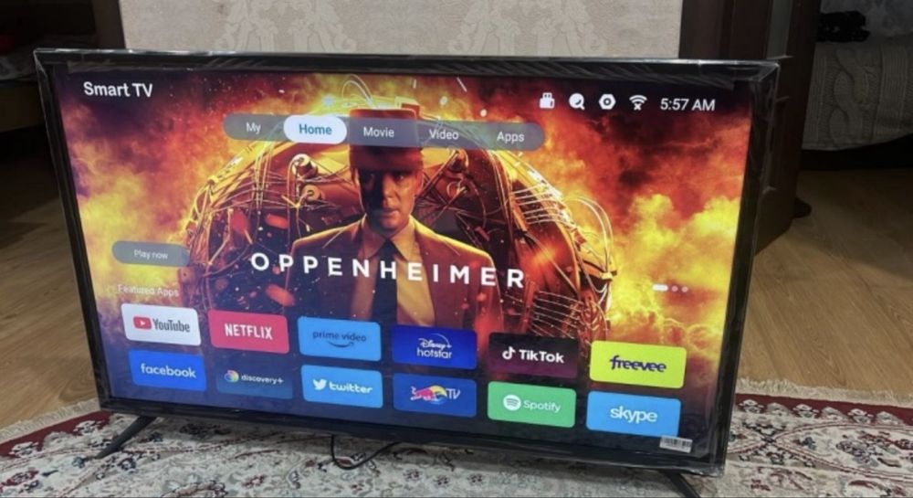 Продам Телевизор SMART 109 см черный
