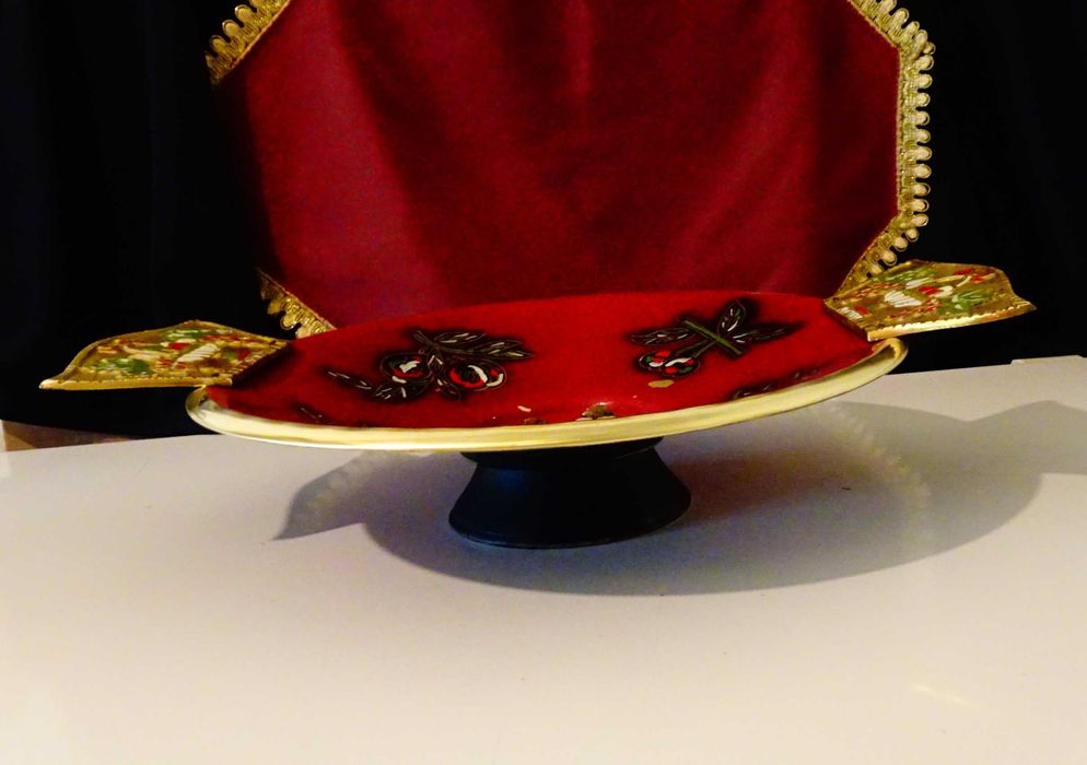 Старинна бронзова фруктиера Израел 38 см.,720 гр.