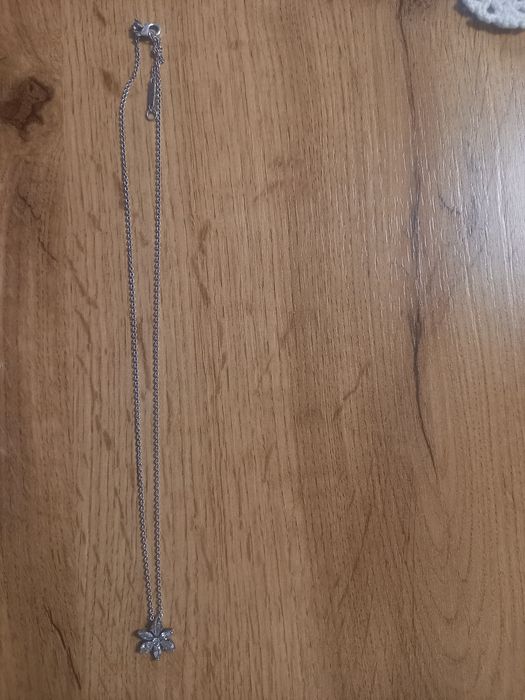 Продавам гривна,пръстен,колие и талисмани