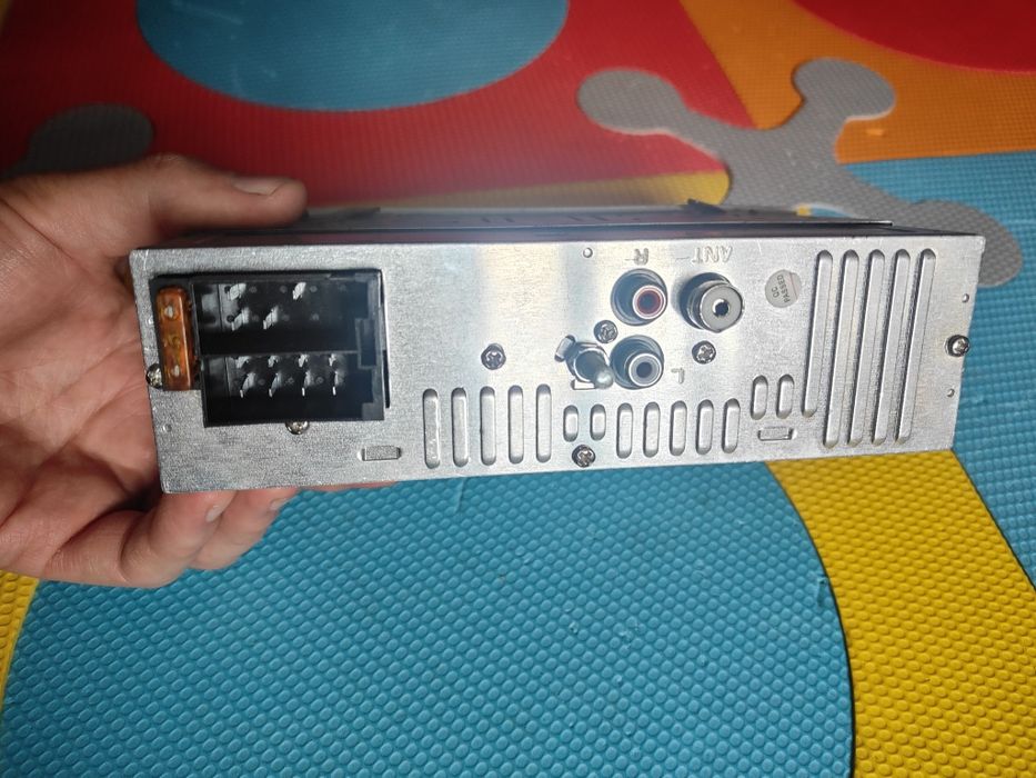 Radio auto AUDIOMEDIA USB aux Transport gratuit