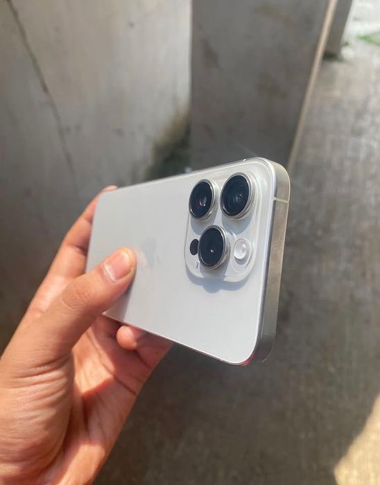 iPhone 15pro 128gb