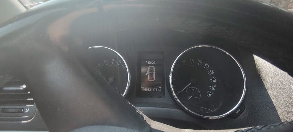 LA FEL CA TIGUAN - Skoda Yeti 2013 • 2.0 TDI • 4x4 • 140.000 km REALI • Stare excelentă