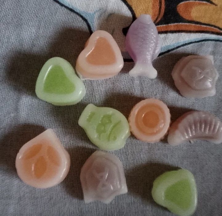 Восковые конфеты