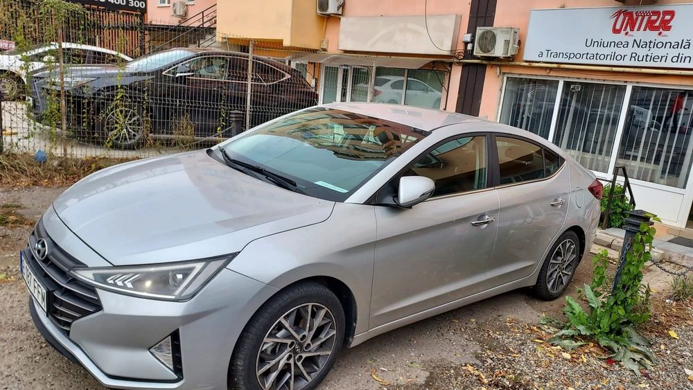Hyundai Elantra Unic proprietar