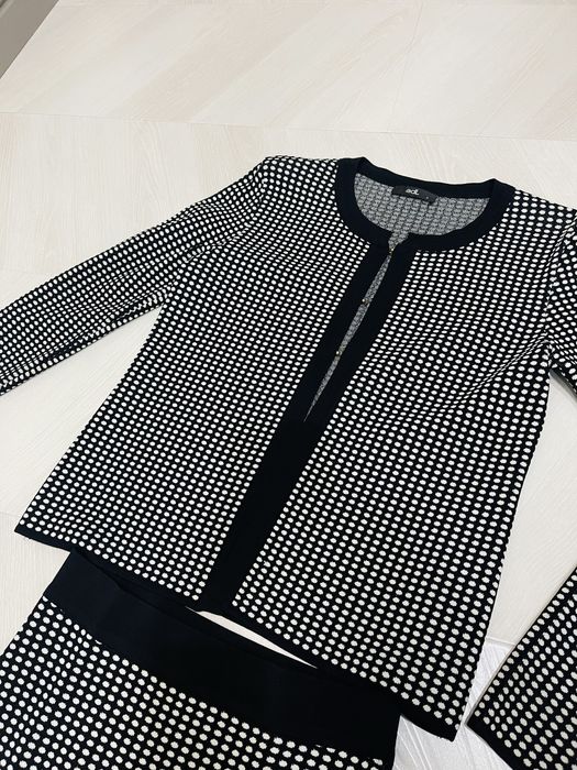 Костюм продам