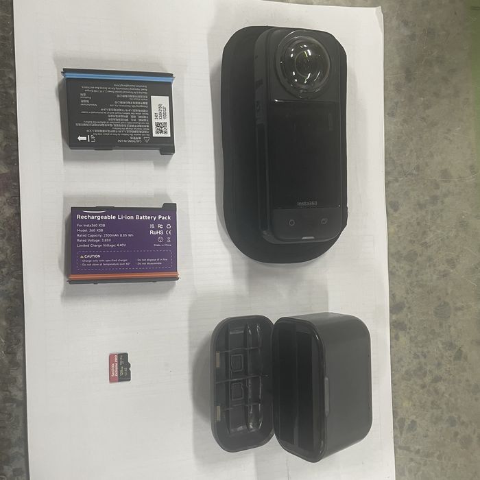 Продам экшен камеру Insta 360x3