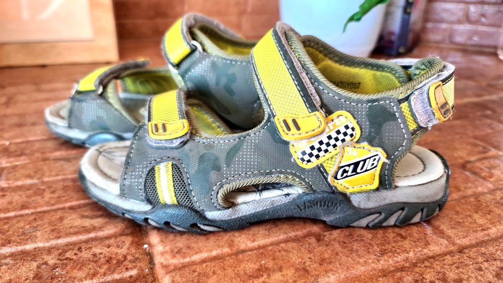 Разная детская обувь!