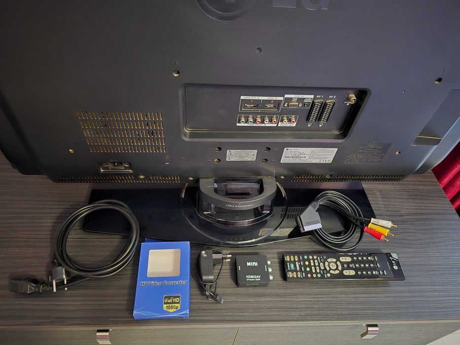 Телевизор 37 инча LG 37LC51