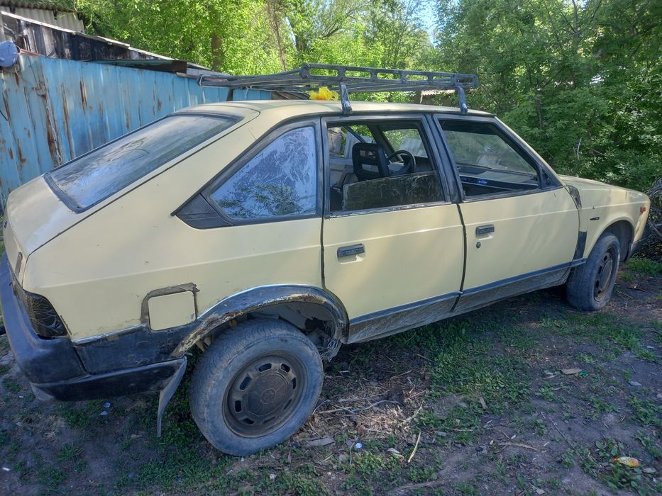 Продам Машину срочно