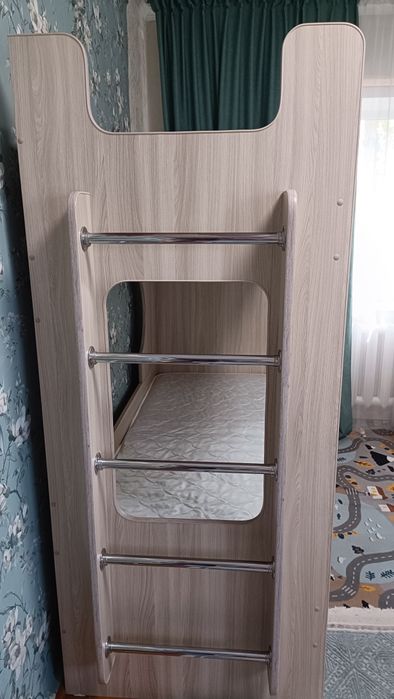 Продам кровать, детская, двухъярусная