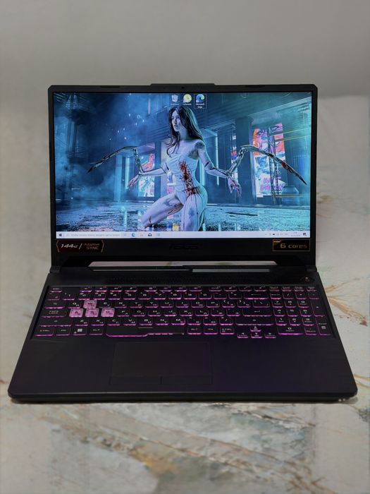 Продам игровой ноутбук Asus в отличном состоянии