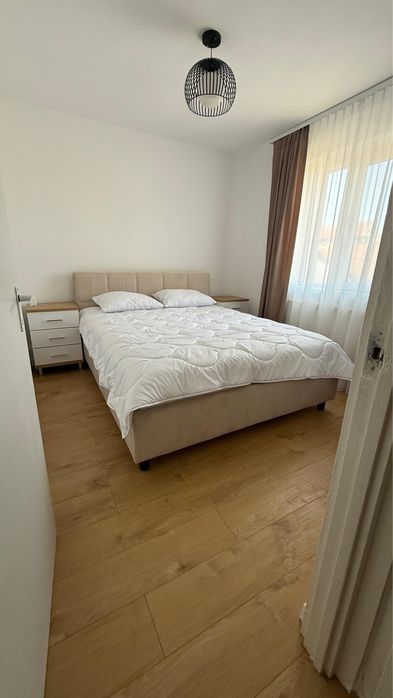 Apartament doua camere inchiriat Brașov-cart. Florilor-Lămâiței