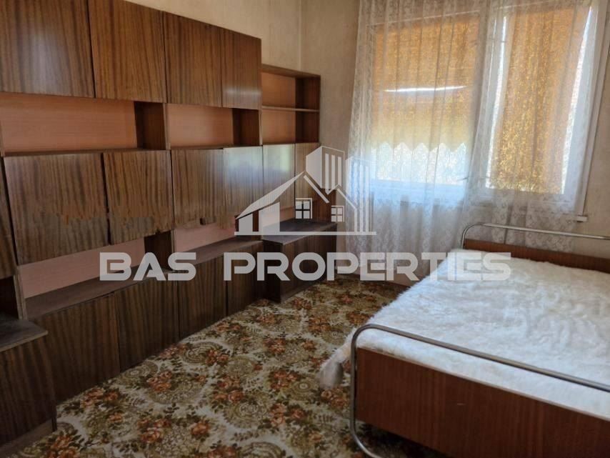 Къща в София-с.Волуяк площ 260