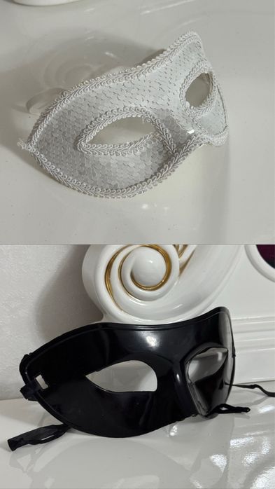 Новогодние игрушки,герлянды,маски