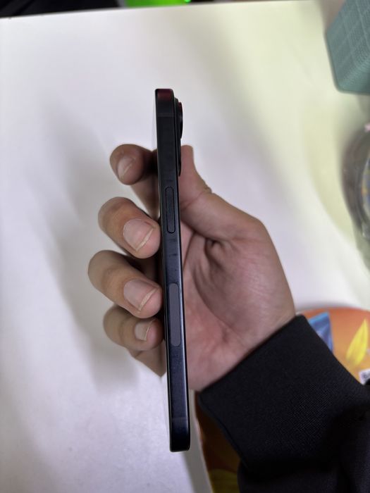 iPhone 15.