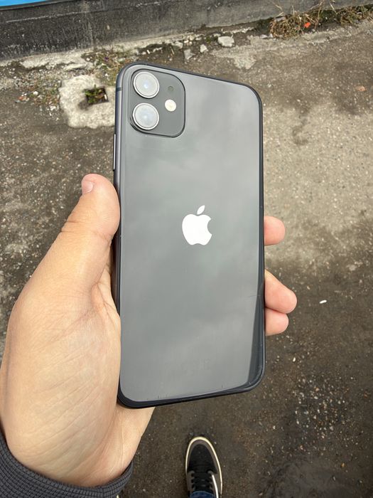 Срочно iPhone 11 в идеале