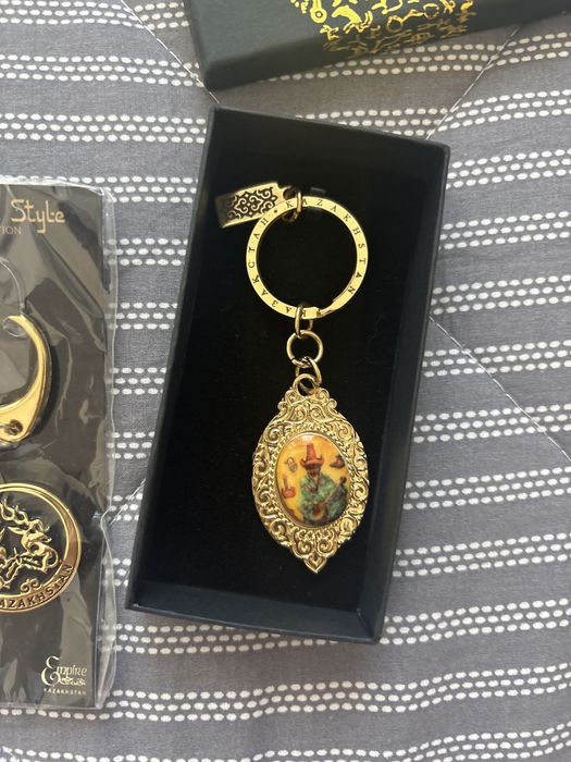 Брелоки empire kazakhstan