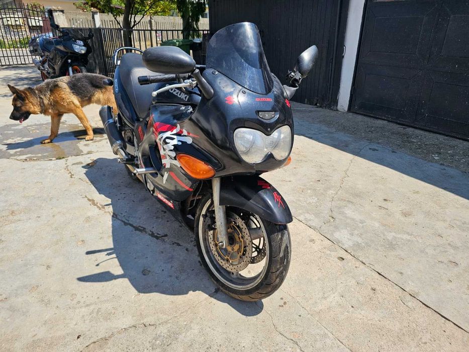 Suzuki GSX 750F / GSXF KATANA -  1999
