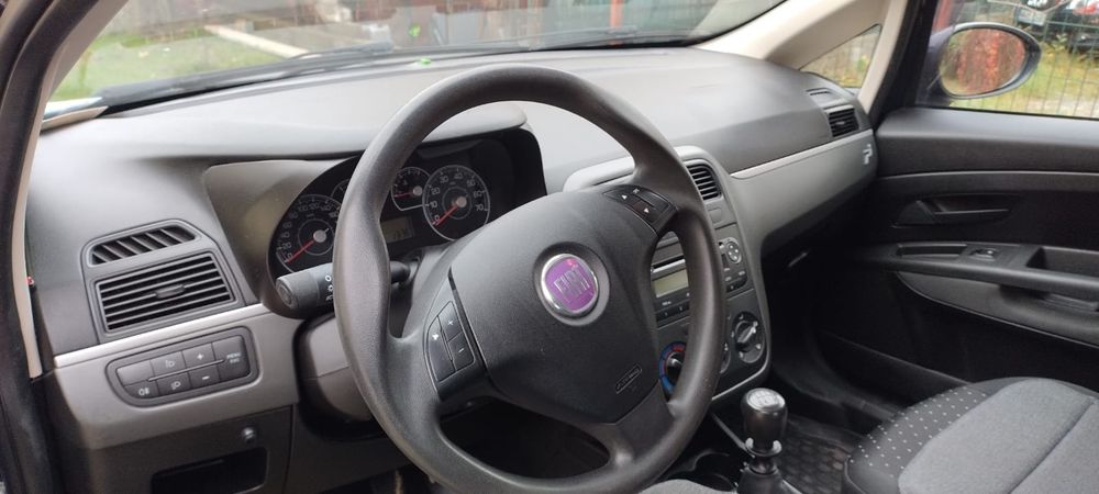 Vand mașină  Fiat Punto