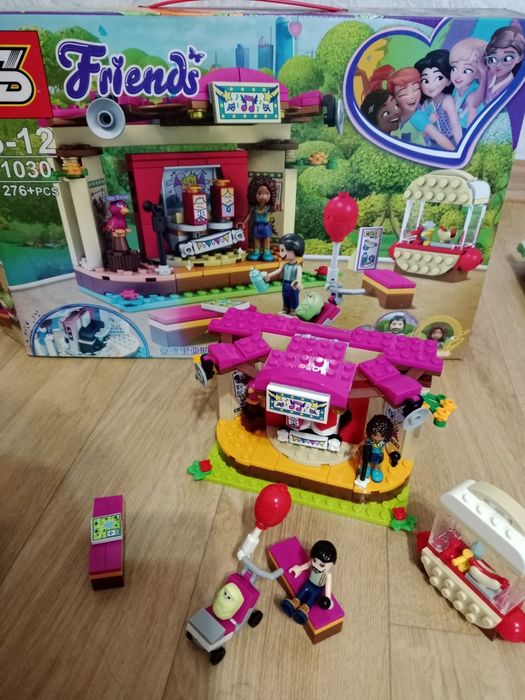 Продам конструктор Лего.