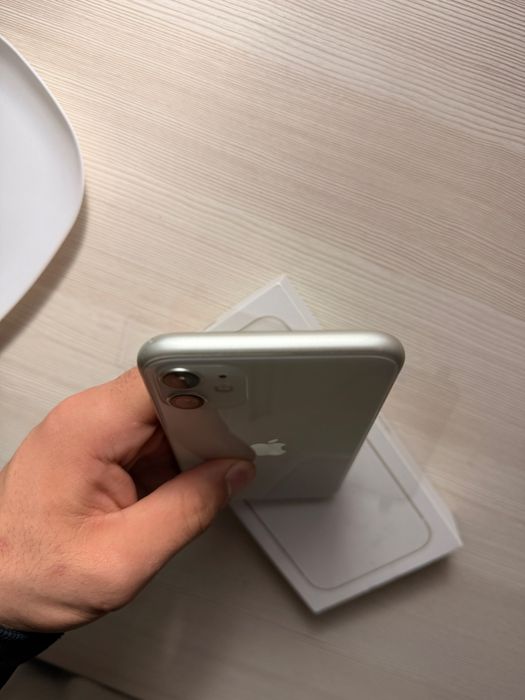 Iphone 11,коробкасы бар,ремонтта болмаған