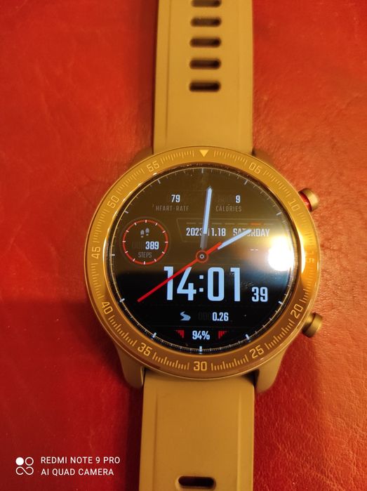 Smartwatch Amazfit Nou in cutie