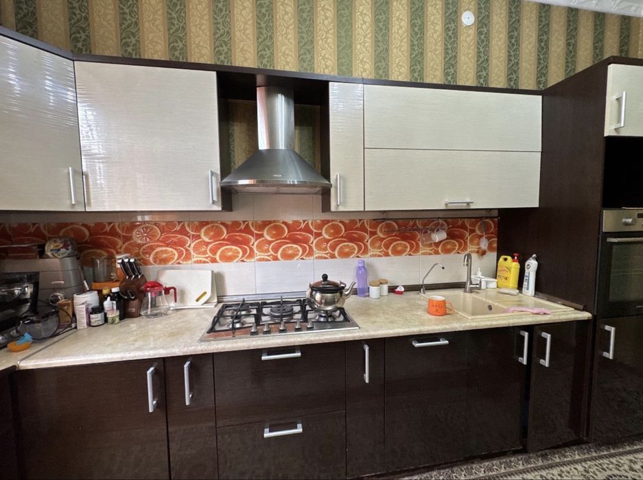 Продается кухонный гарнитур