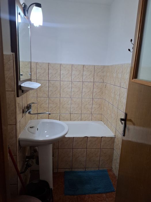 Garsoniera de inchiriat