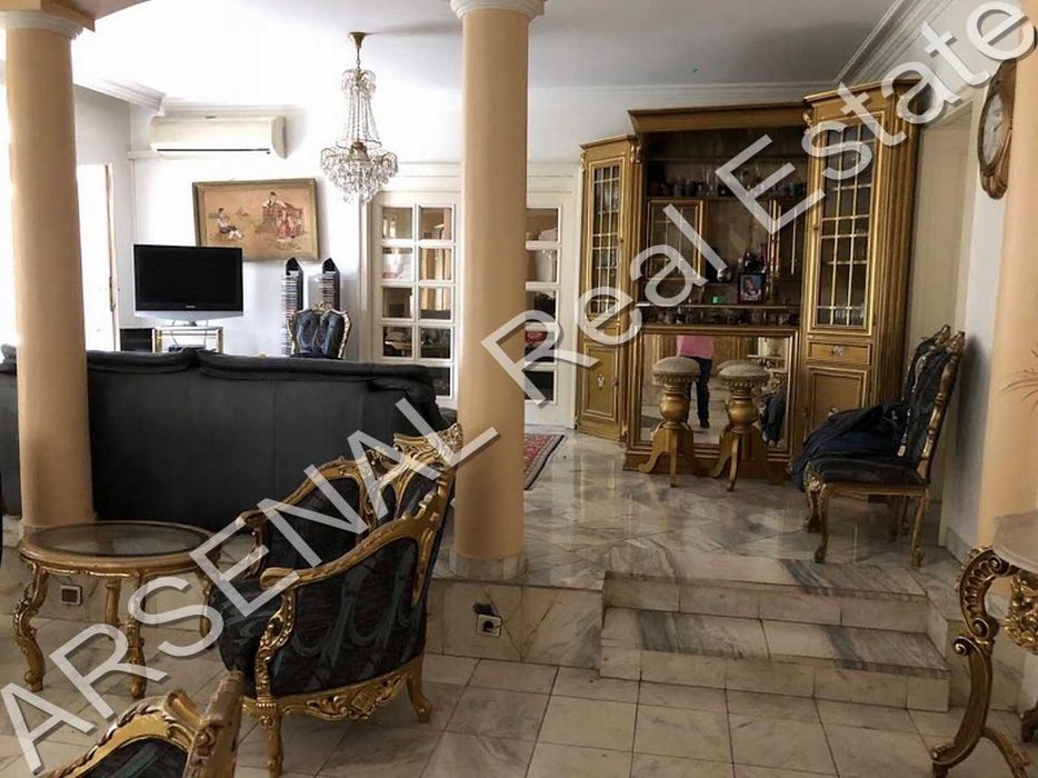 Дава се под наем Къща в София, Княжево - 1300 кв.м за 4000 € - Снимка #1